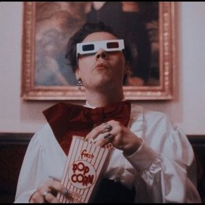 Meet your Posher, Anna